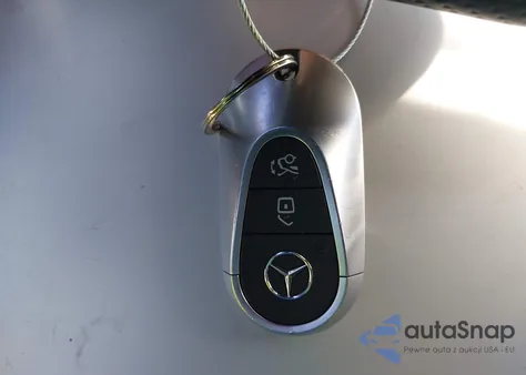 2024 Mercedes-Benz C 300 z USA, uszkodzony, nr VIN W1KAF4GB1RR200448